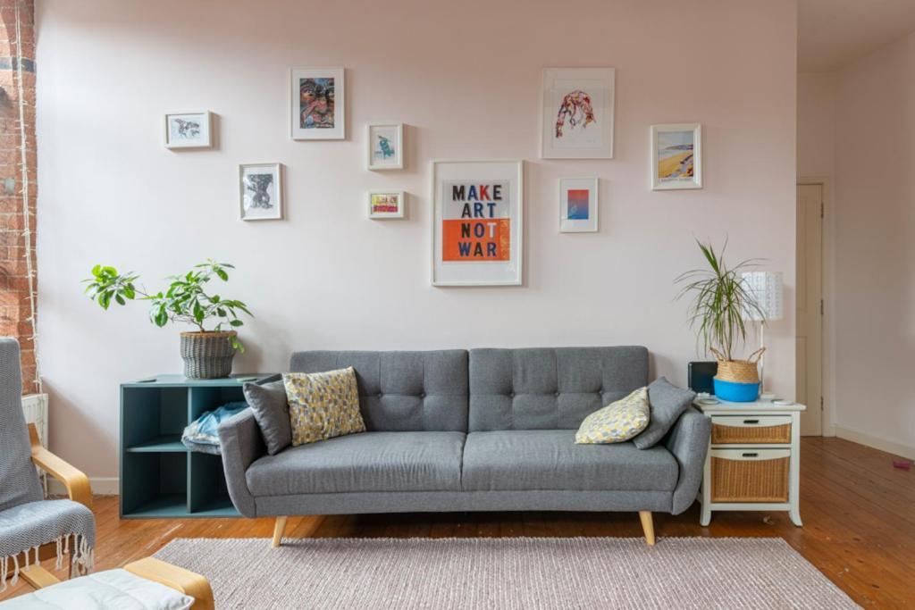 5 Mins Walk From Centre, Spacious City Apt, Open-Plan 诺丁汉 外观 照片