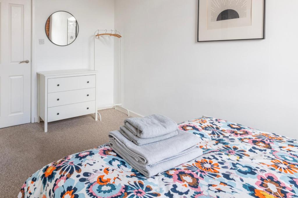 5 Mins Walk From Centre, Spacious City Apt, Open-Plan 诺丁汉 外观 照片