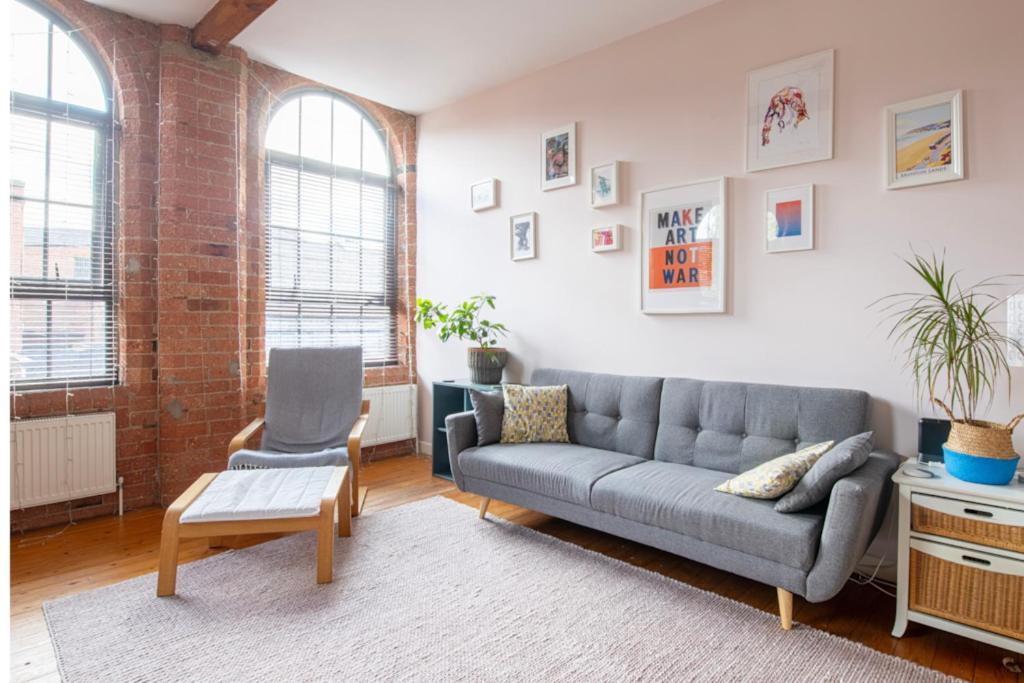 5 Mins Walk From Centre, Spacious City Apt, Open-Plan 诺丁汉 外观 照片